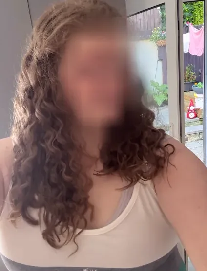 Camilla, 29