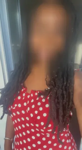 Emma, 36