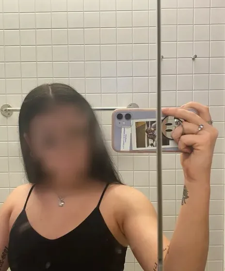 Jovana, 26