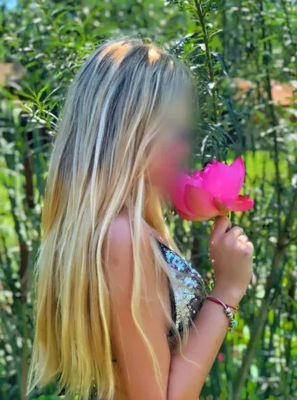 Lea, 31