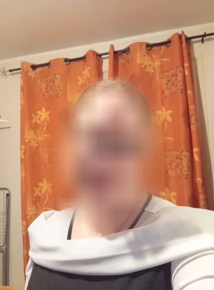 Sofie, 37