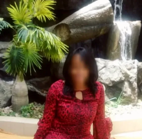 Yasmin, 30